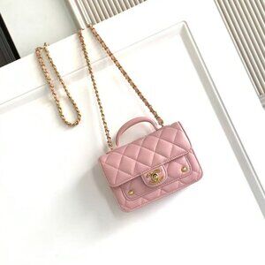 Classic CHANEL Bag: A Stylish and Versatile Choice for Elegance